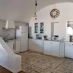 Villa Amalia By Thireon Oia