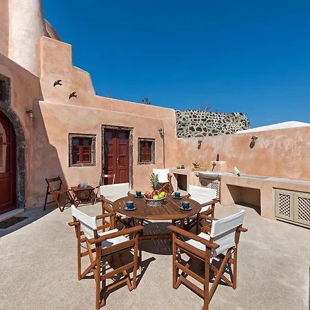 Villa Amalia By Thireon Foinikia (Santorini)