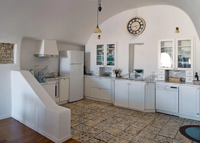 Villa Amalia By Thireon Oia