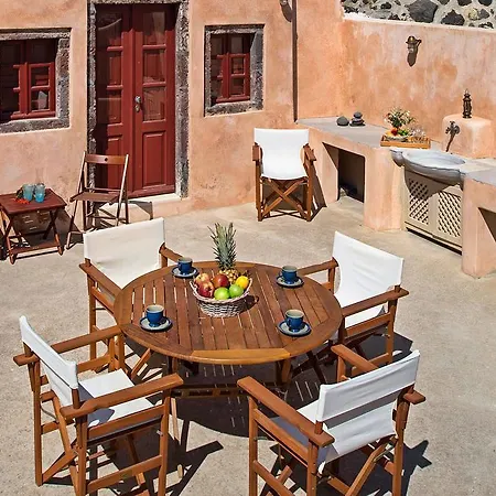 Amalia By Thireon * Finikiá